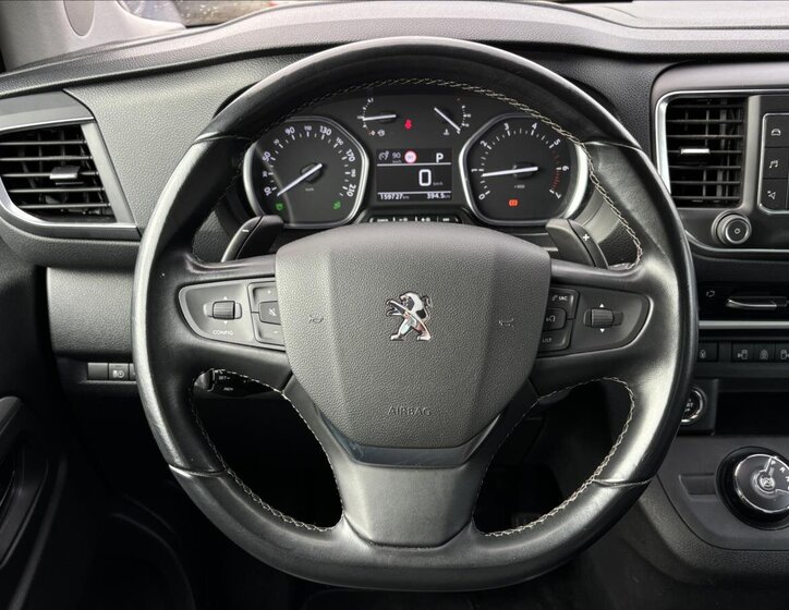 Peugeot Traveller 30