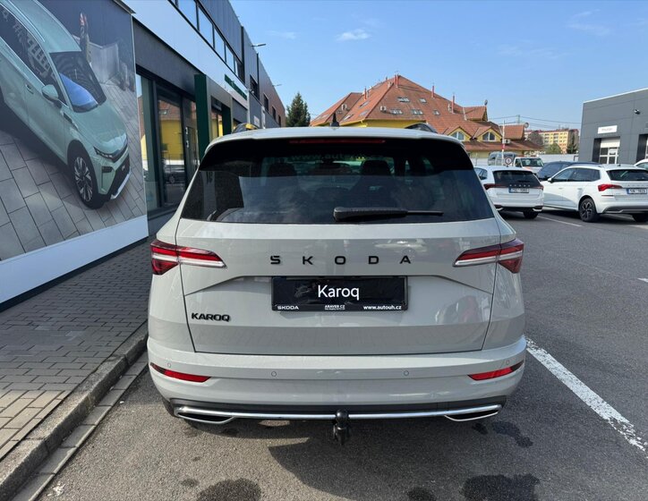 Škoda Karoq SUV / Terénní 1,5 l 110 kw