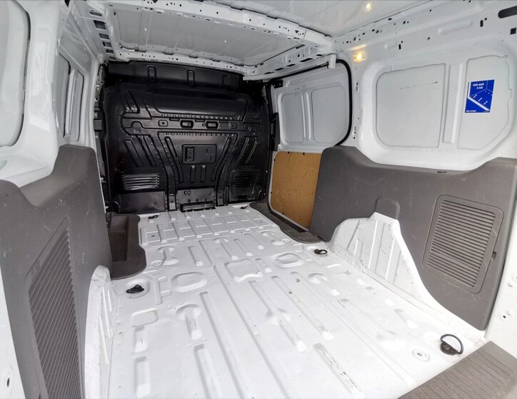 Ford Transit Connect 13