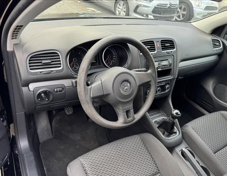 Volkswagen Golf Hatchback 1,6 l 77 kw