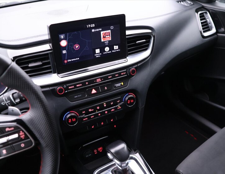 KIA Ceed Hatchback 1,6 l 150 kw