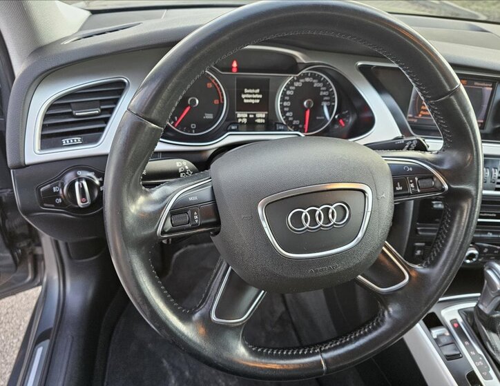 Audi A4 Kombi 2,0 l 110 kw