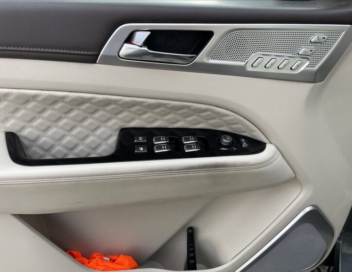 SsangYong Rexton Kombi 2,2 l 148 kw