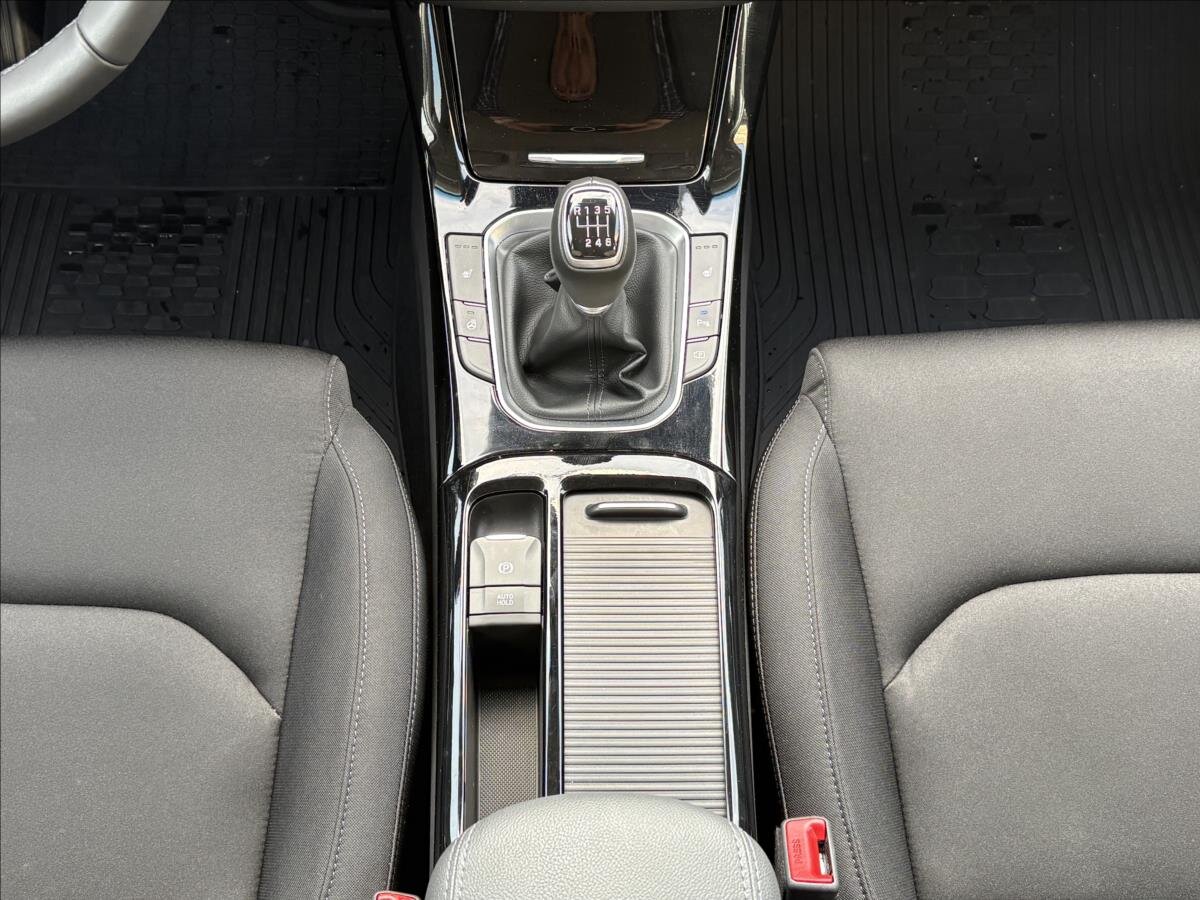 Hyundai i30 Hatchback 1,5 l 70 kw