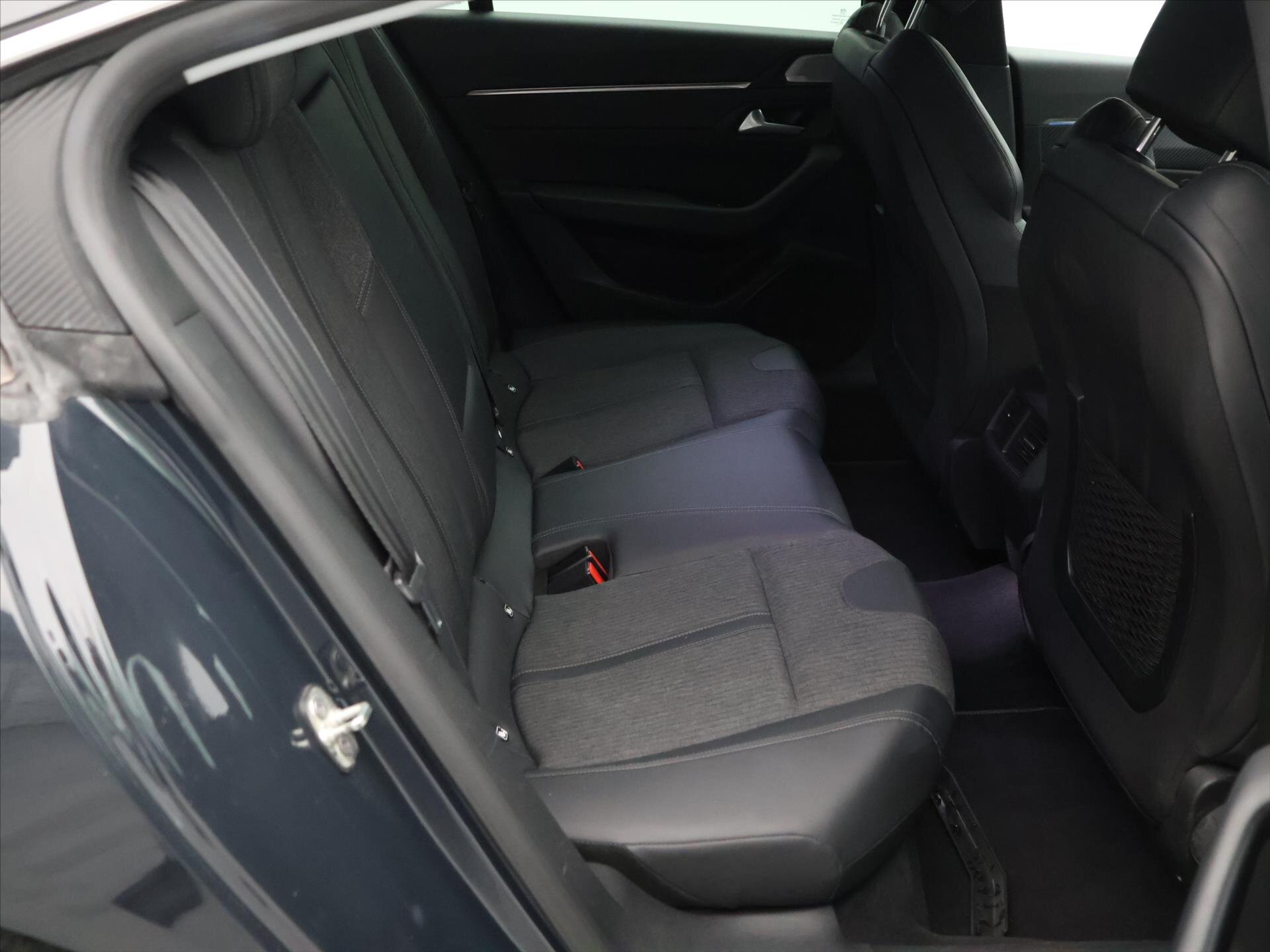 Peugeot 508 Liftback 1,6 l 133 kw