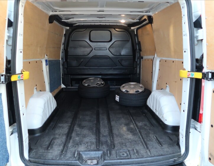 Ford Transit 9