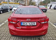 Hyundai Elantra Sedan 1,6 l 97 kw