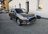 Mitsubishi Outlander 1