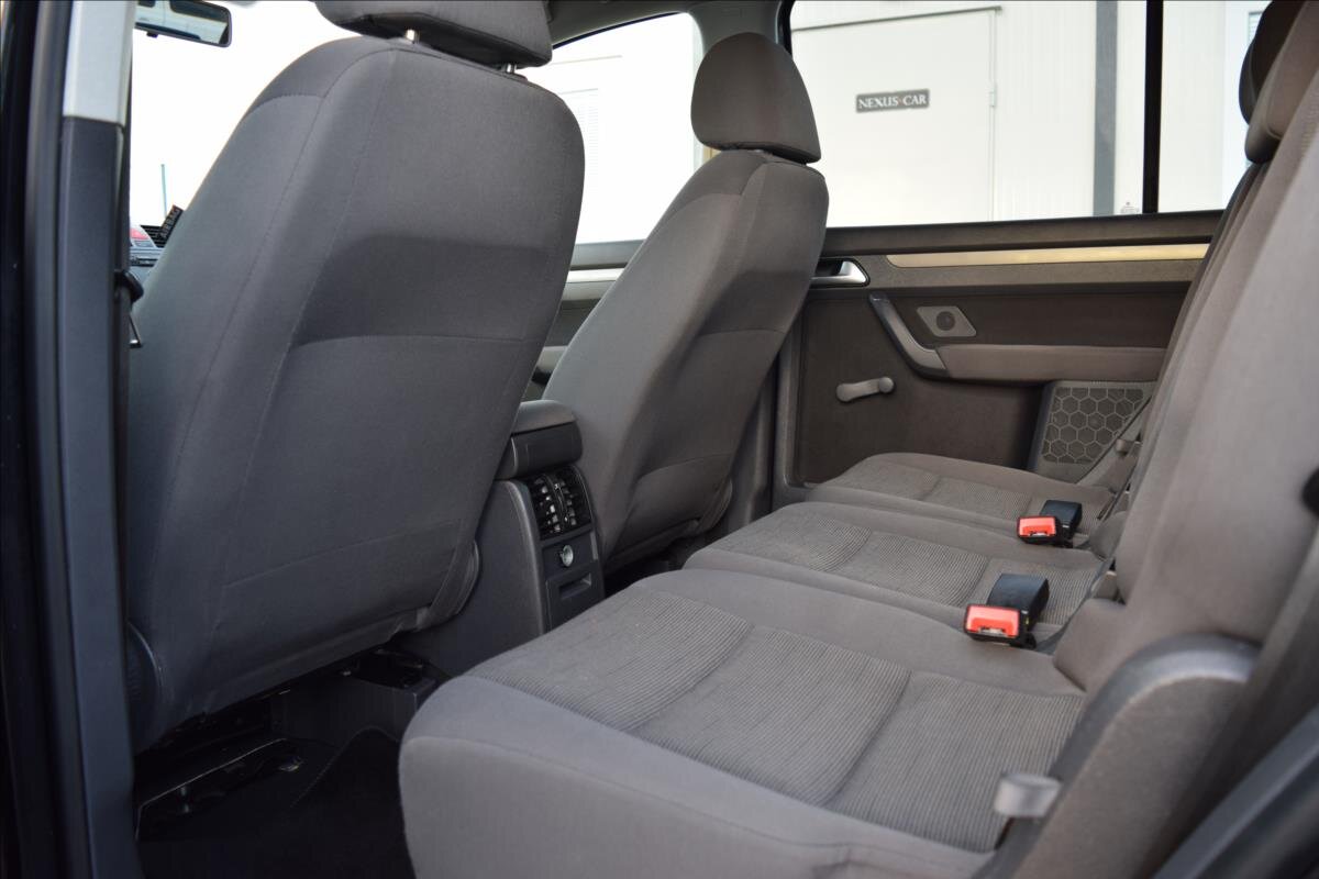 Volkswagen Touran MPV 1,4 l 103 kw