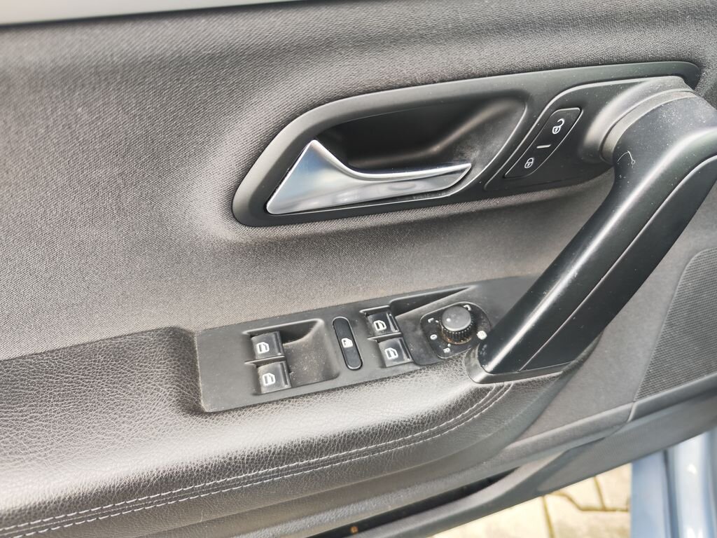 Volkswagen Passat CC Sedan / Limuzína 2,0 l 103 kw