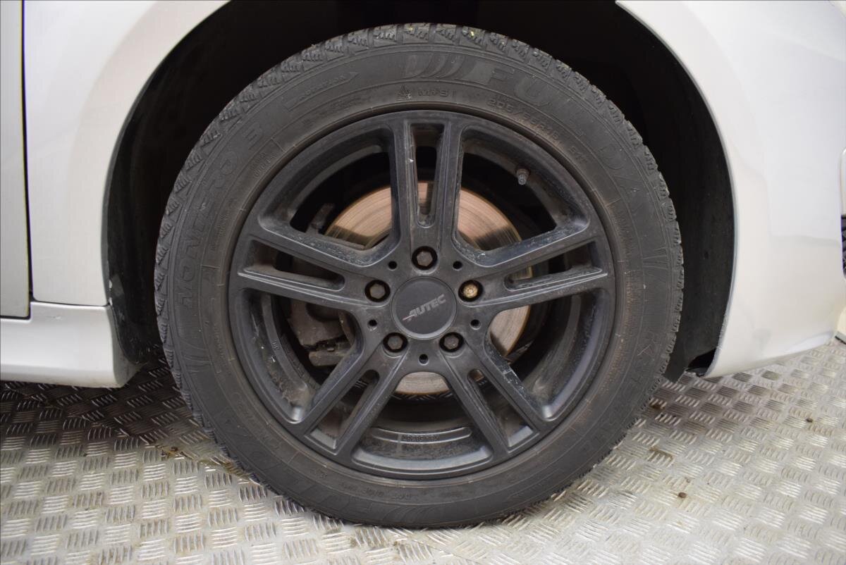 Mercedes-Benz Třídy B Hatchback 1,5 l 70 kw