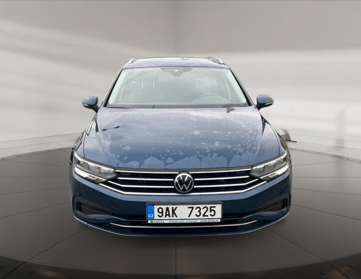 Volkswagen Passat 2