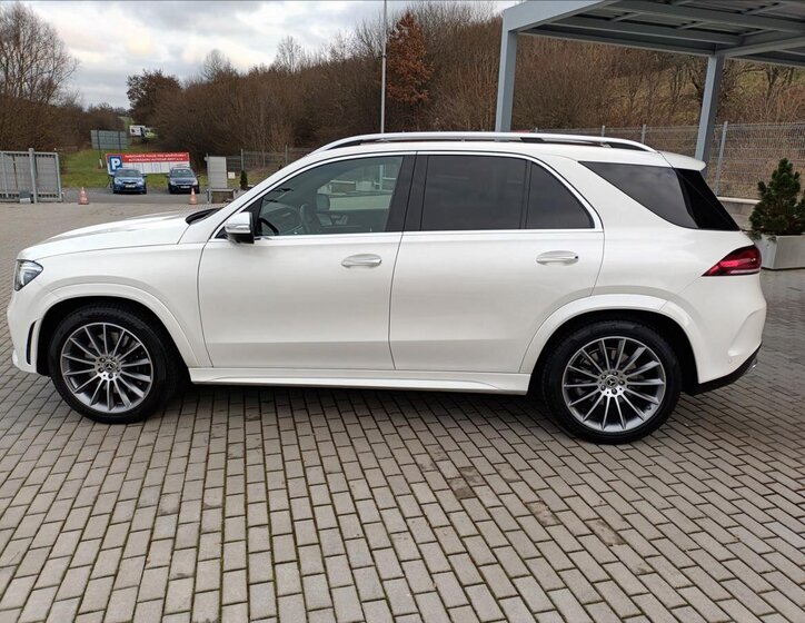 Mercedes-Benz GLE SUV 3,0 l 270 kw
