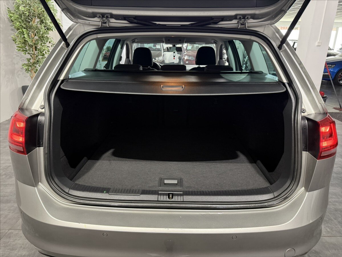 Volkswagen Golf Kombi 2,0 l 110 kw