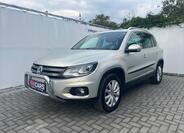 Volkswagen Tiguan 1