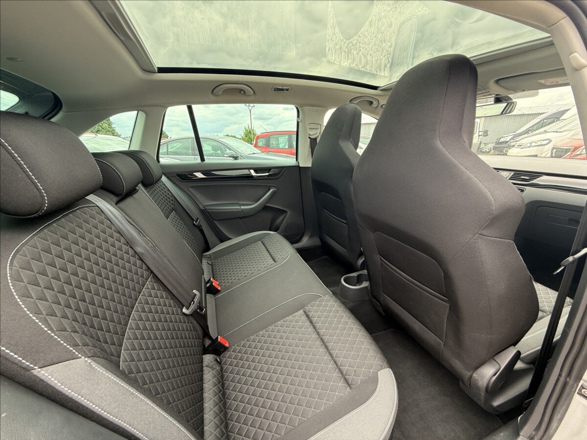 Škoda Rapid Hatchback 999,0 81 kw