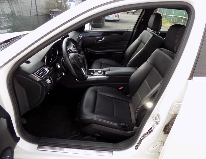 Mercedes-Benz Třídy E Sedan / Limuzína 2,1 l 125 kw