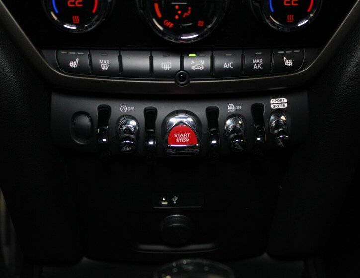 Mini Countryman SUV / Terénní 1,5 l 100 kw