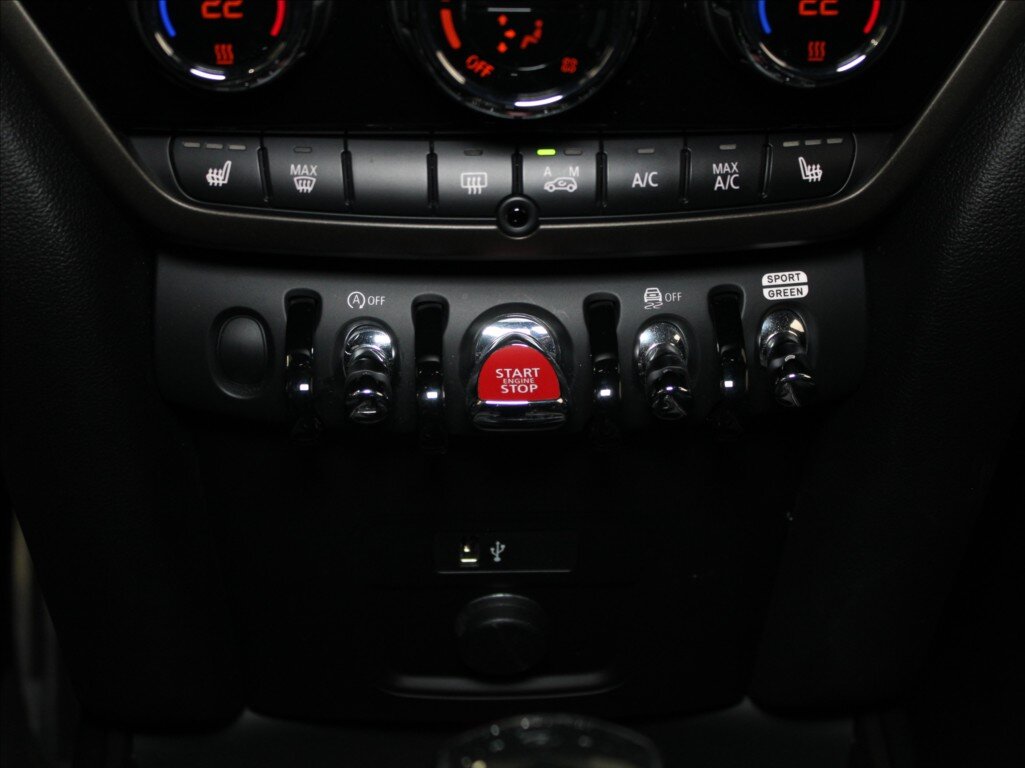 Mini Countryman SUV / Terénní 1,5 l 100 kw