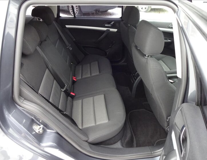 Škoda Octavia Kombi 1,8 l 118 kw