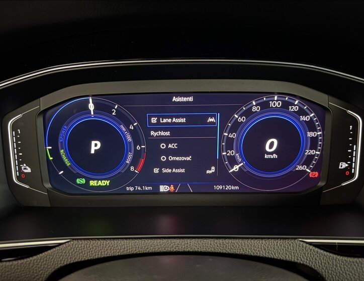 Volkswagen Passat Kombi 1,4 l 160 kw