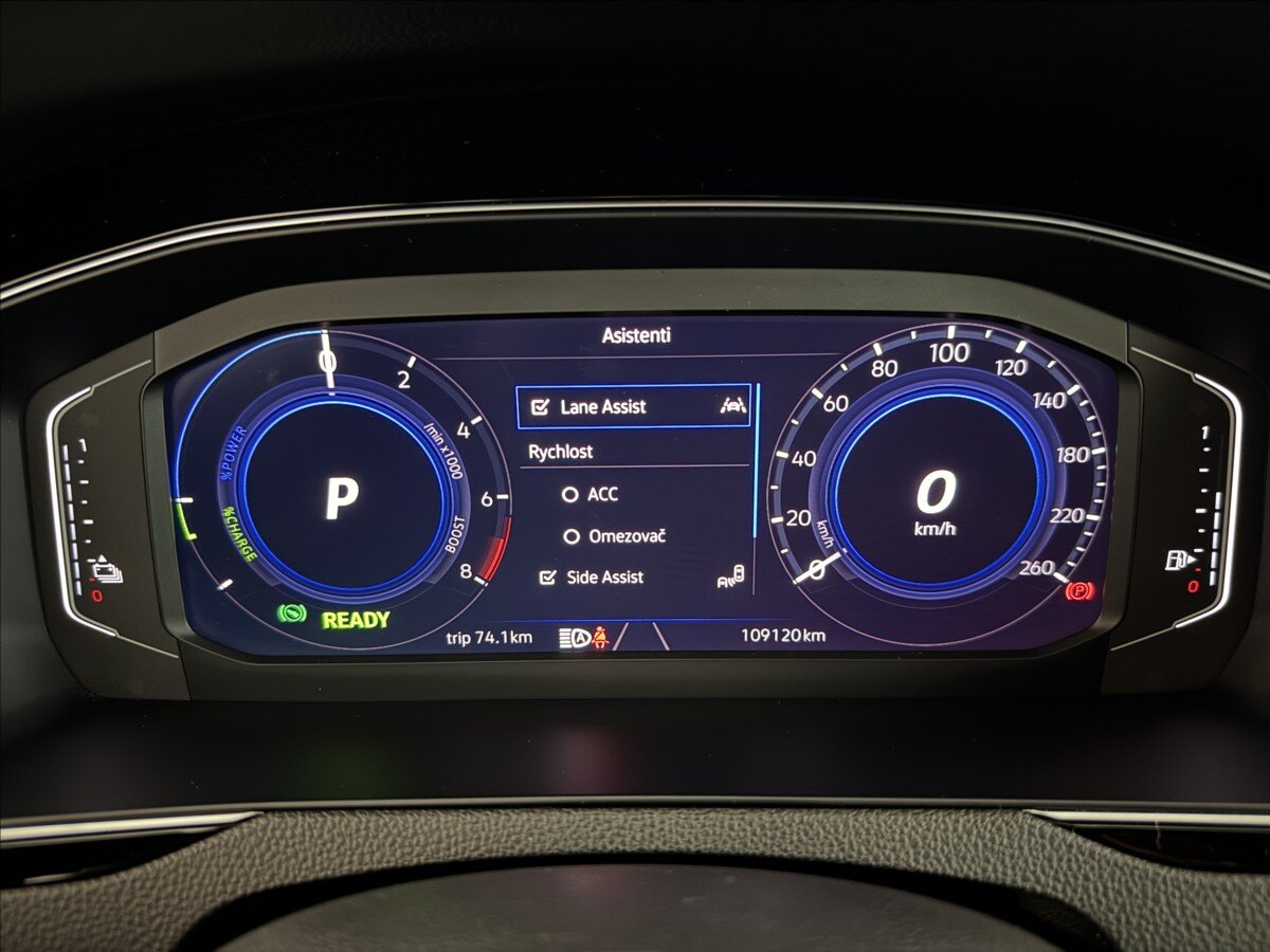 Volkswagen Passat Kombi 1,4 l 160 kw