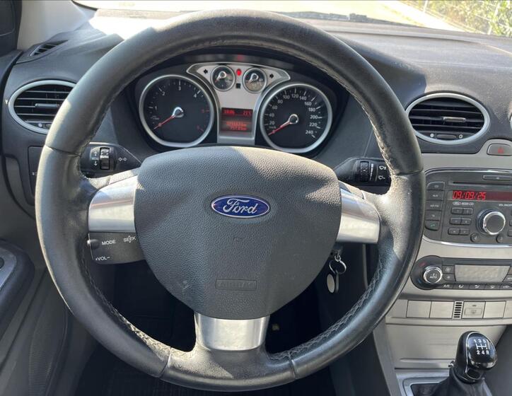 Ford Focus 14