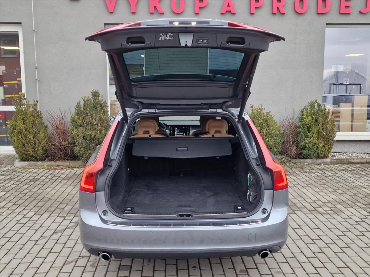 Volvo V90 Kombi 2,0 l 173 kw