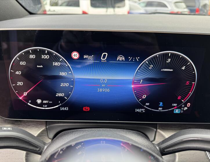 Mercedes-Benz Třídy V 9