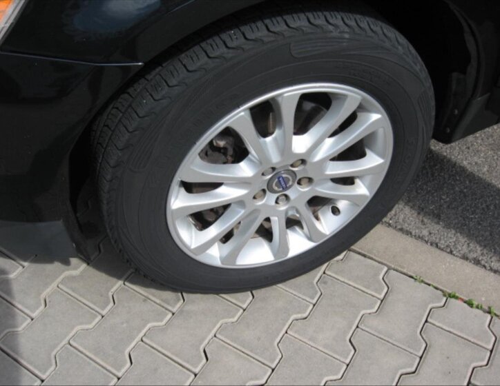 Volvo XC60 Kombi 2,4 l 120 kw