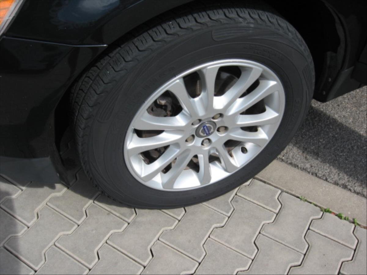 Volvo XC60 Kombi 2,4 l 120 kw