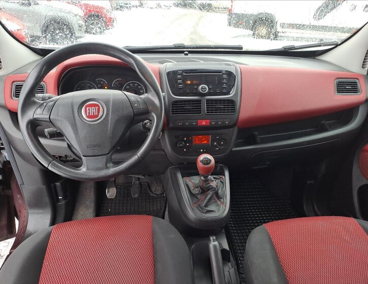 Fiat Dobló 9