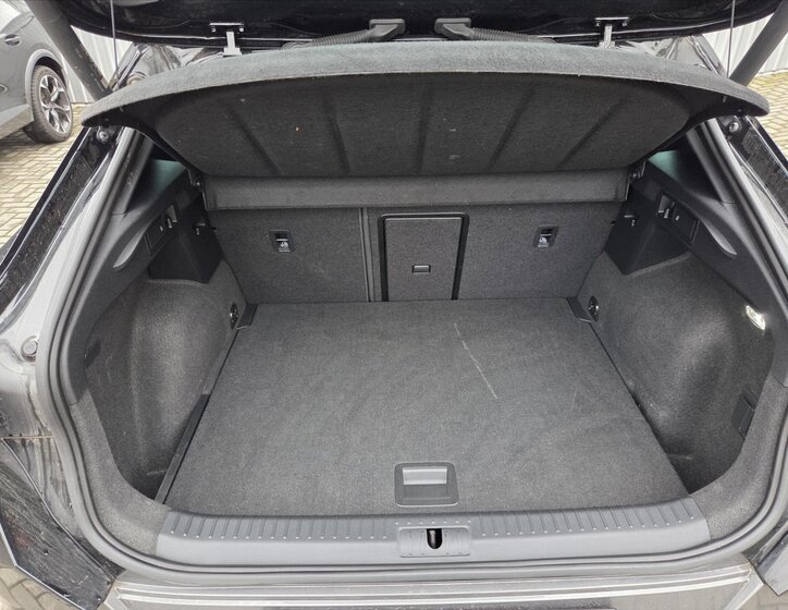 Cupra Formentor SUV / Terénní 2,0 l 180 kw