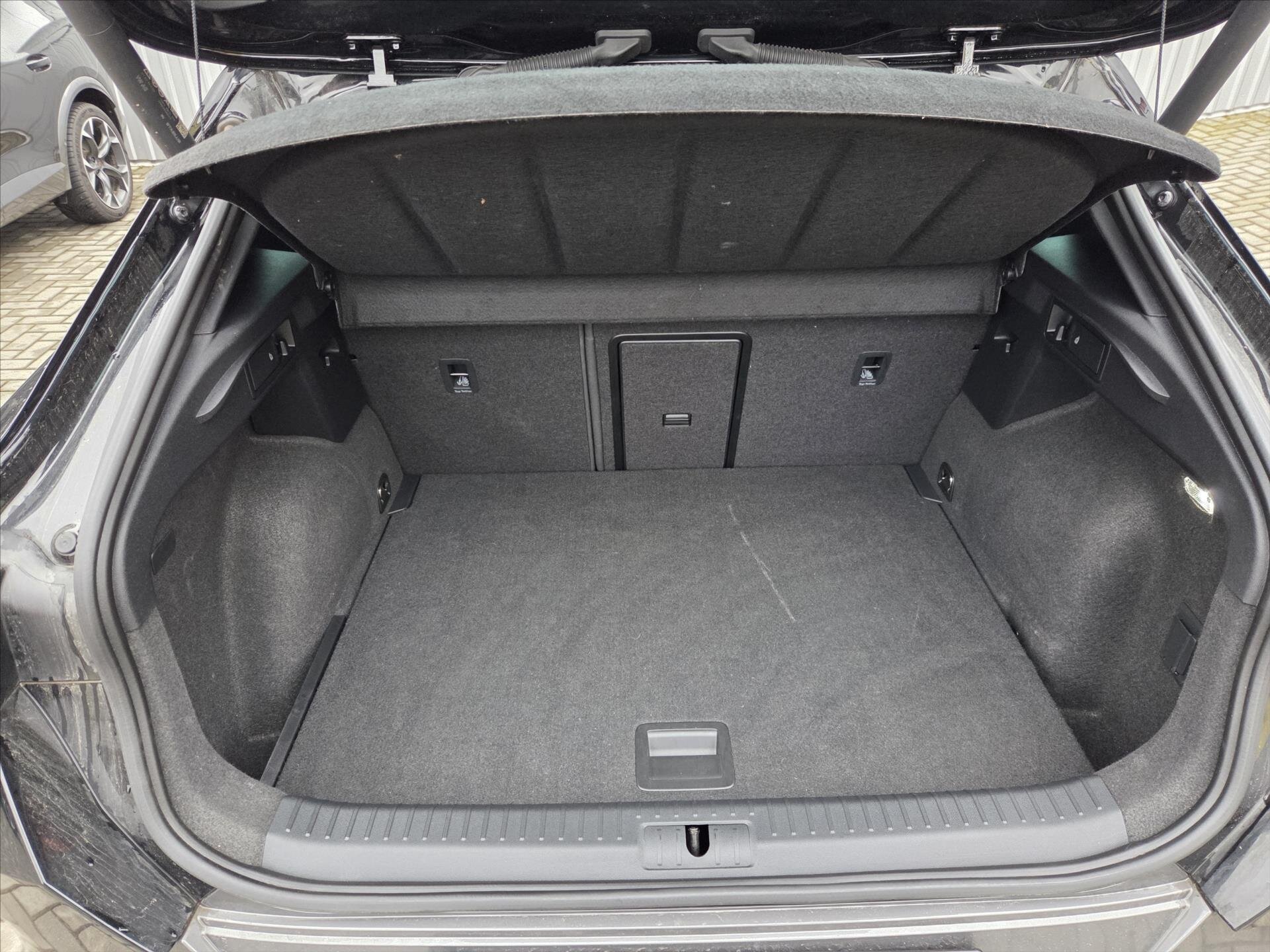 Cupra Formentor SUV / Terénní 2,0 l 180 kw