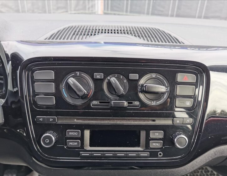 Volkswagen up! Hatchback 999,0 44 kw