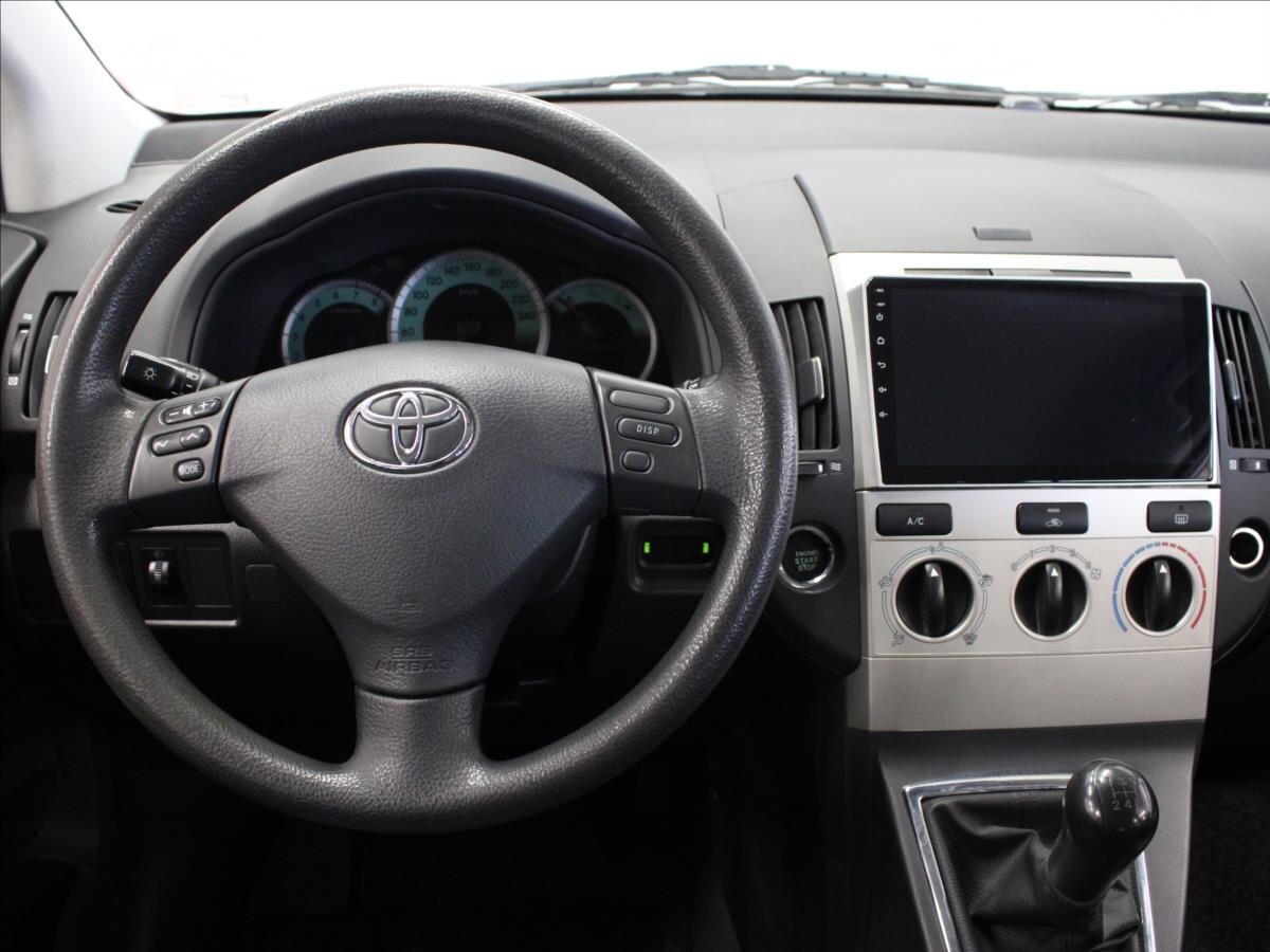 Toyota Corolla Verso Kombi 1,8 l 95 kw