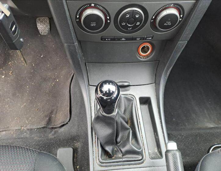 Mazda 3 13