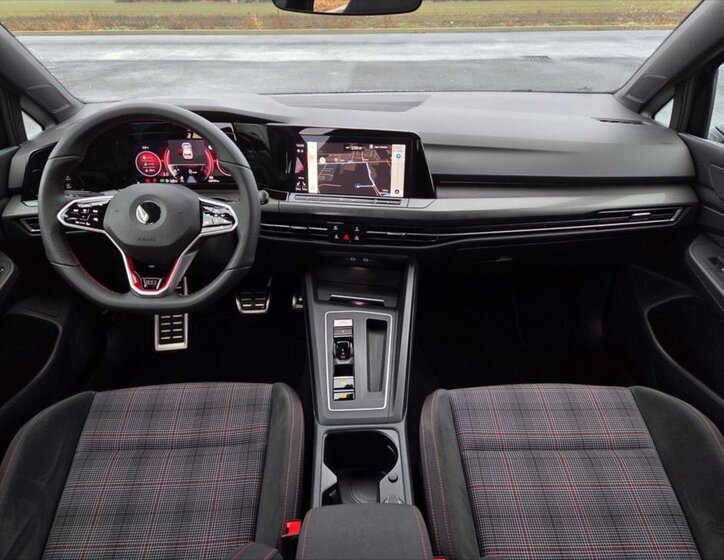 Volkswagen Golf Hatchback 2,0 l 180 kw