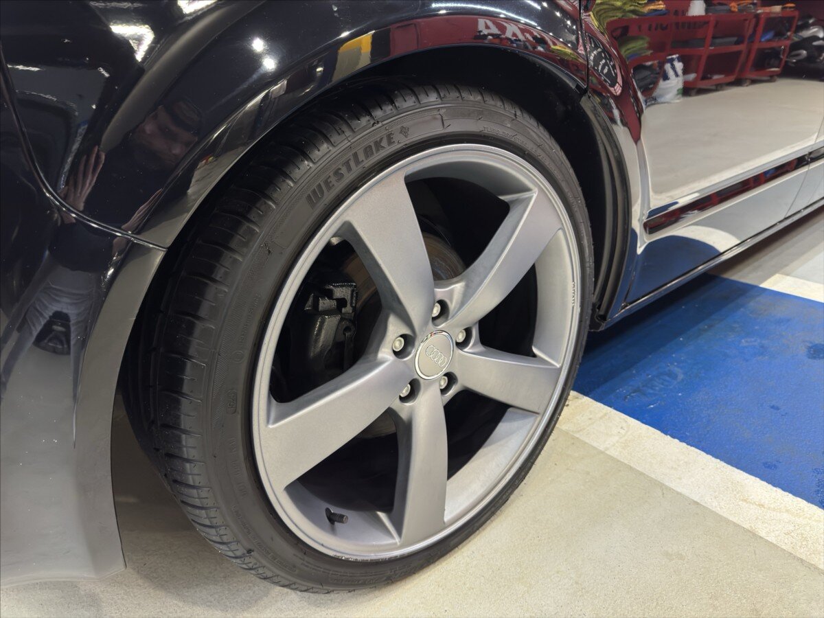 Volkswagen Multivan Kombi 2,0 l 103 kw