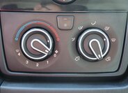 Peugeot Boxer Valník 2,2 l 88 kw