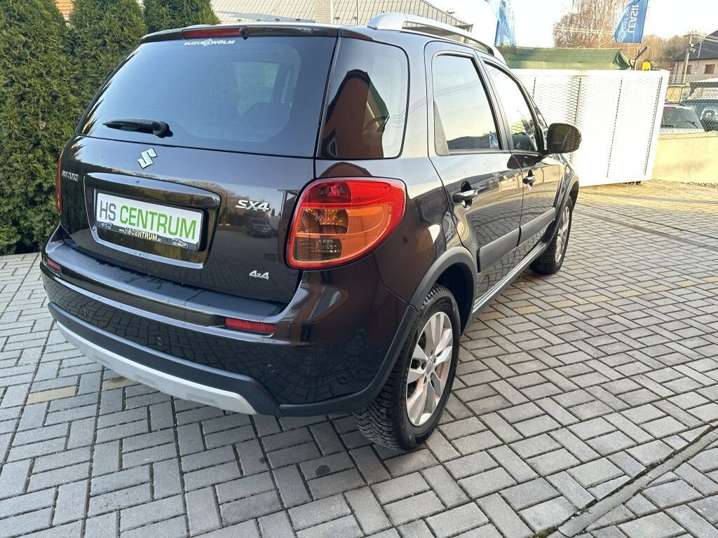Suzuki SX4 Hatchback 1,6 l 88 kw