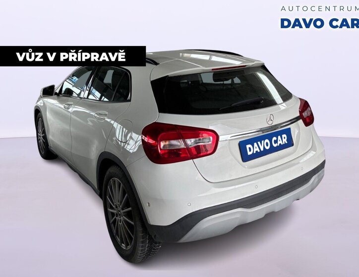 Mercedes-Benz GLA SUV / Terénní 2,1 l 100 kw