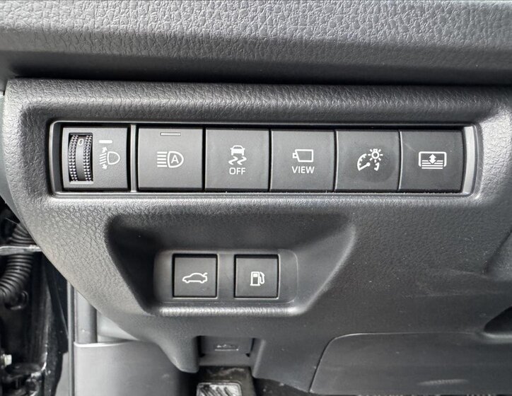 Toyota Camry Sedan 2,5 l 137 kw