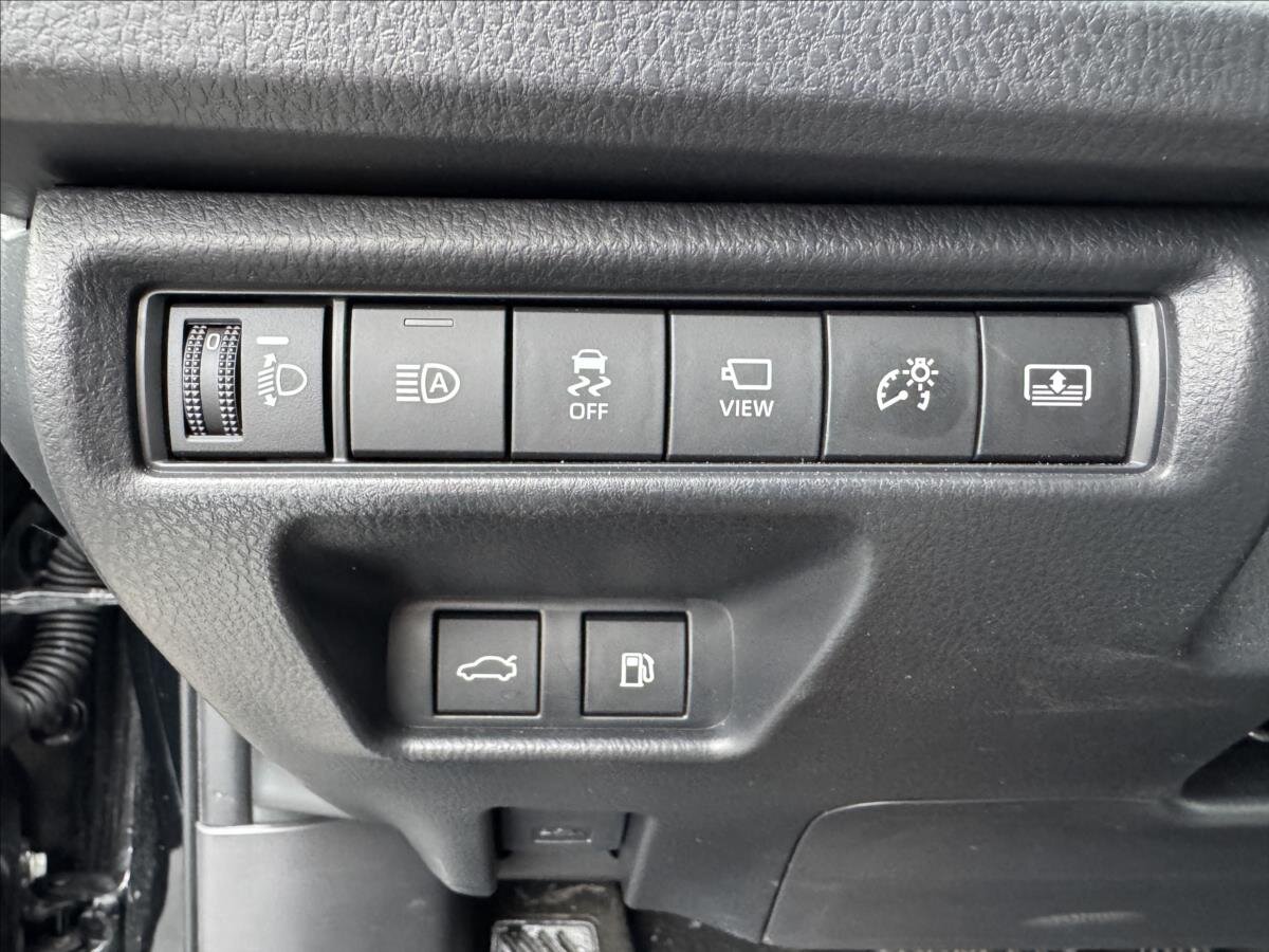 Toyota Camry Sedan 2,5 l 137 kw