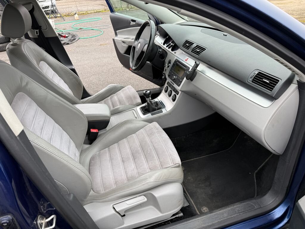 Volkswagen Passat Kombi 2,0 l 103 kw