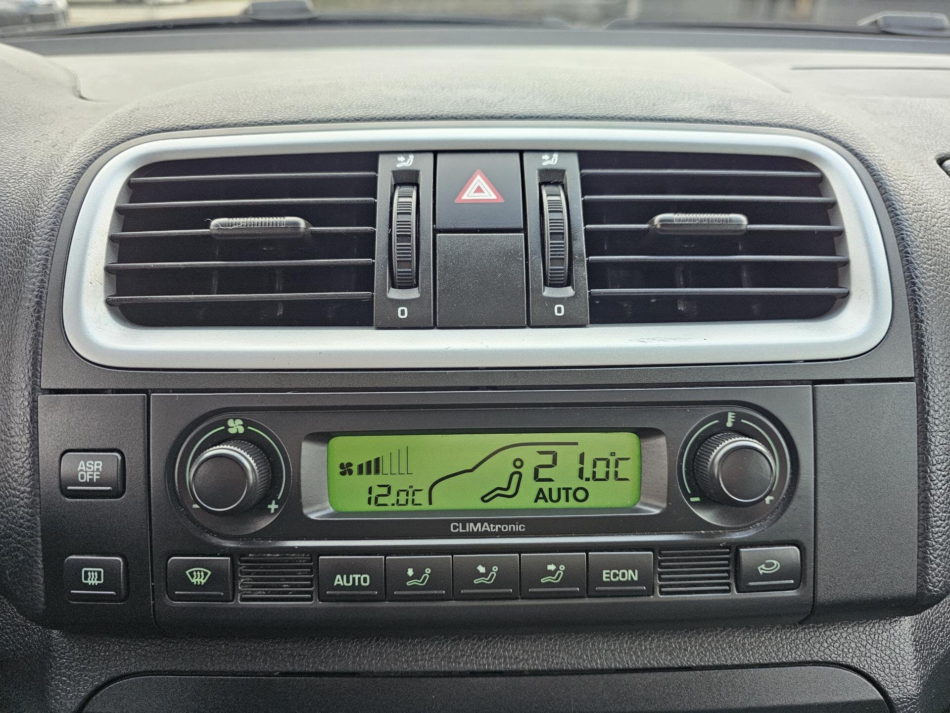 Škoda Roomster Ostatní 1,6 l 77 kw