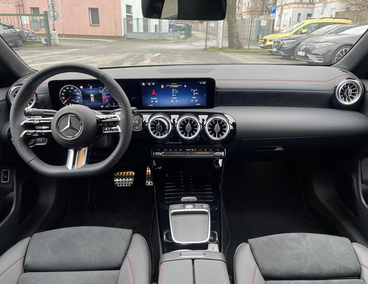 Mercedes-Benz CLA 17