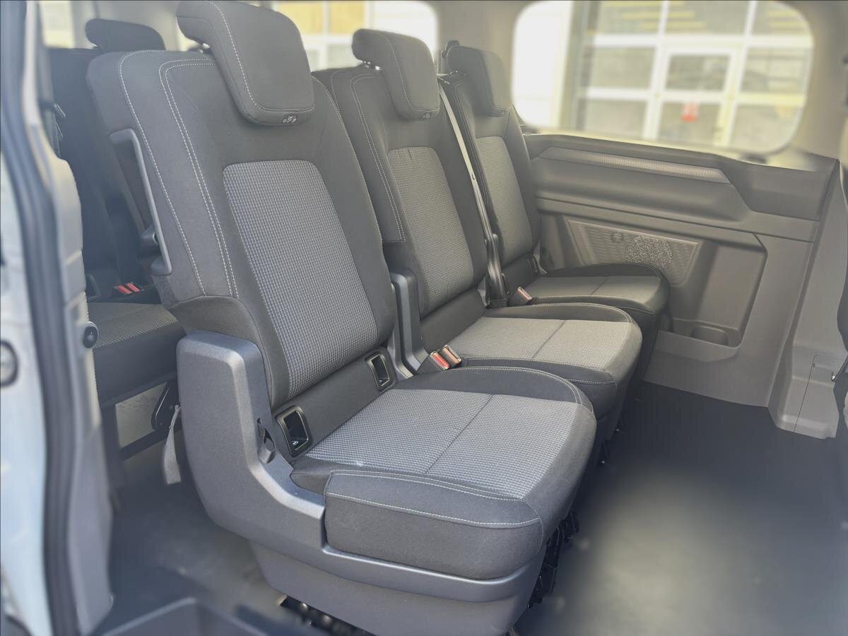 Volkswagen Caravelle Kombi 2,0 l 110 kw