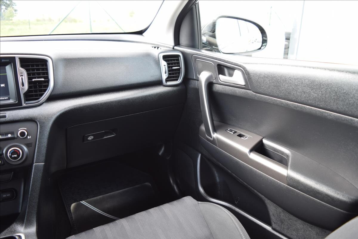 KIA Sportage SUV 2,0 l 100 kw