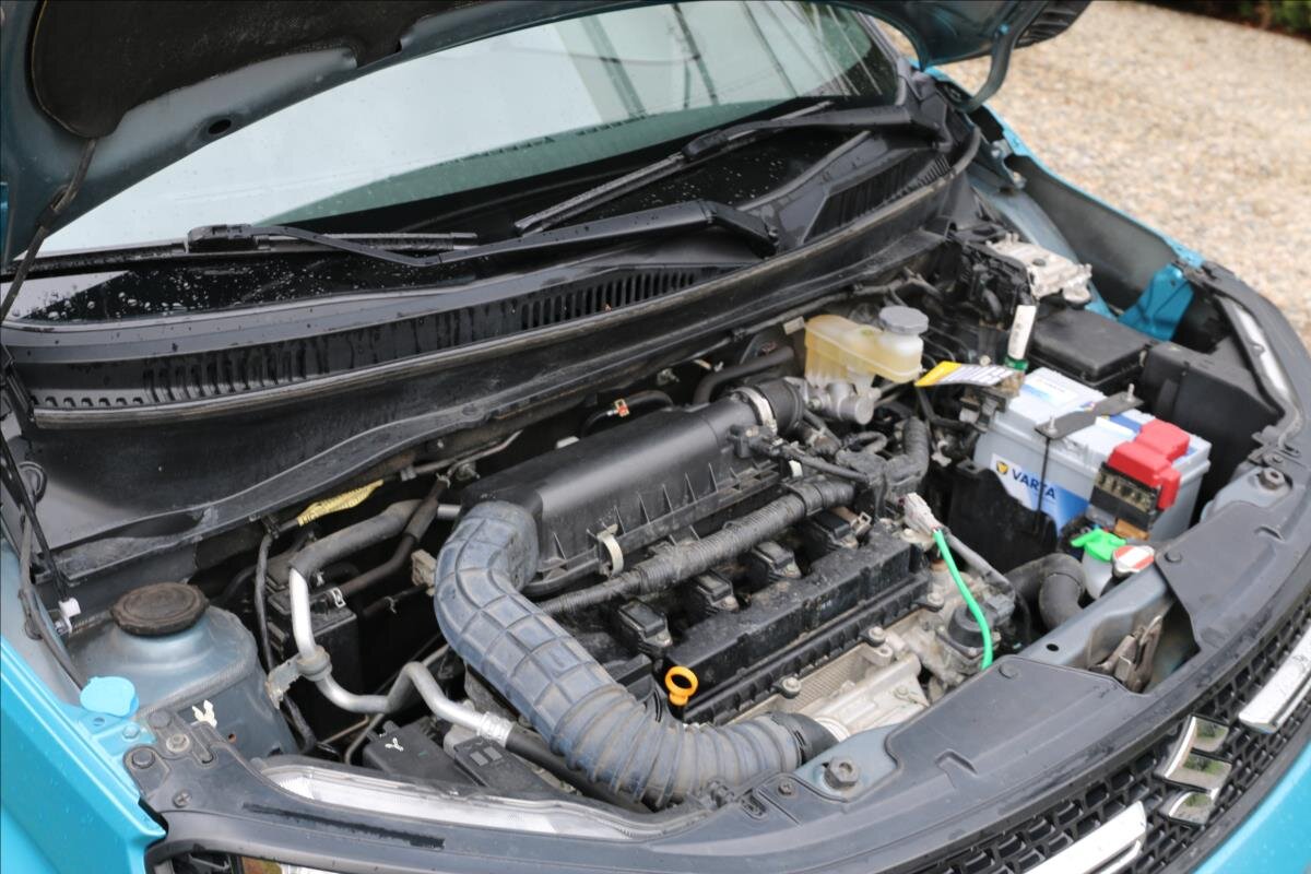 Suzuki Ignis Hatchback 1,2 l 66 kw